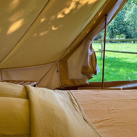 Hotel Grand Tepee Glamping Pour 2 Saint-Lyphard Esterno foto