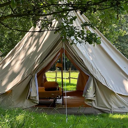 Hotel Grand Tepee Glamping Pour 2 Saint-Lyphard Esterno foto