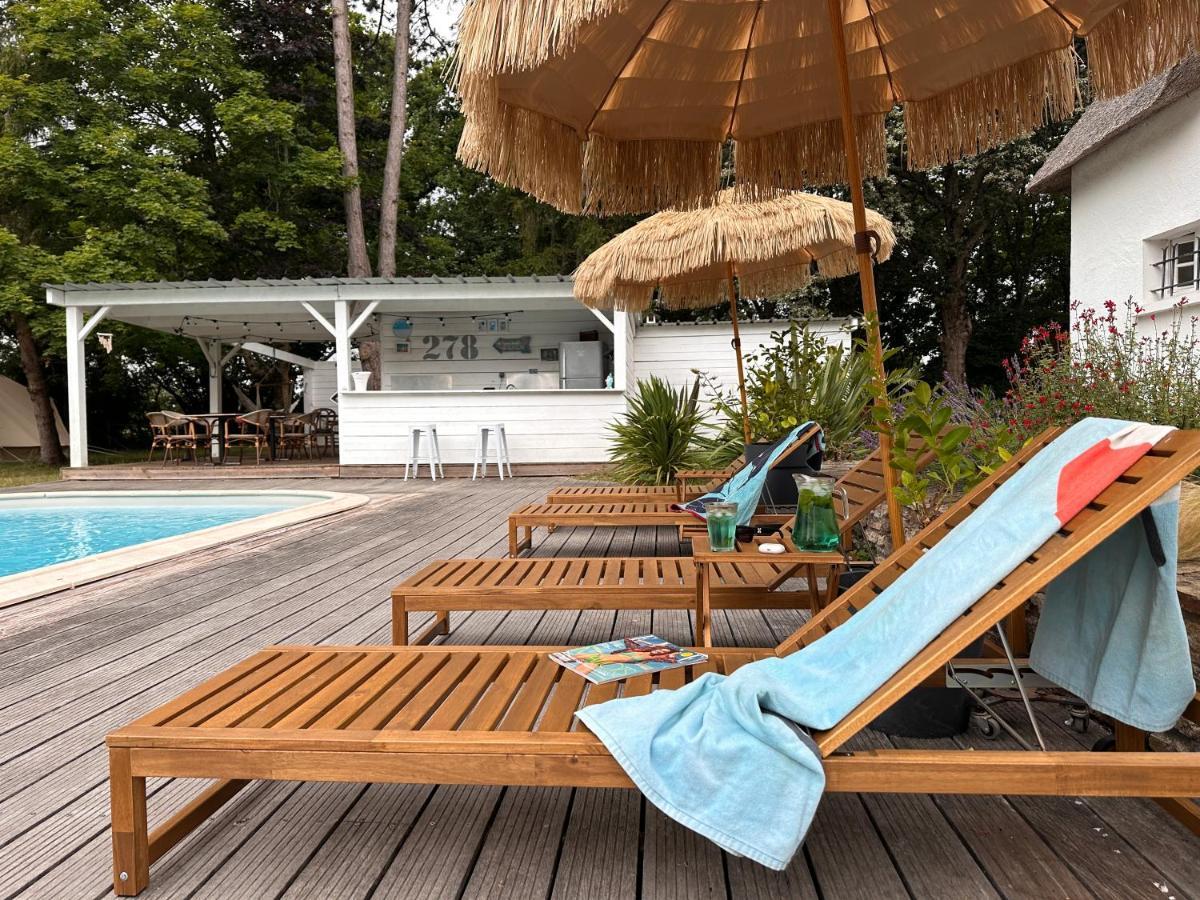 Hotel Grand Tepee Glamping Pour 2 Saint-Lyphard Esterno foto