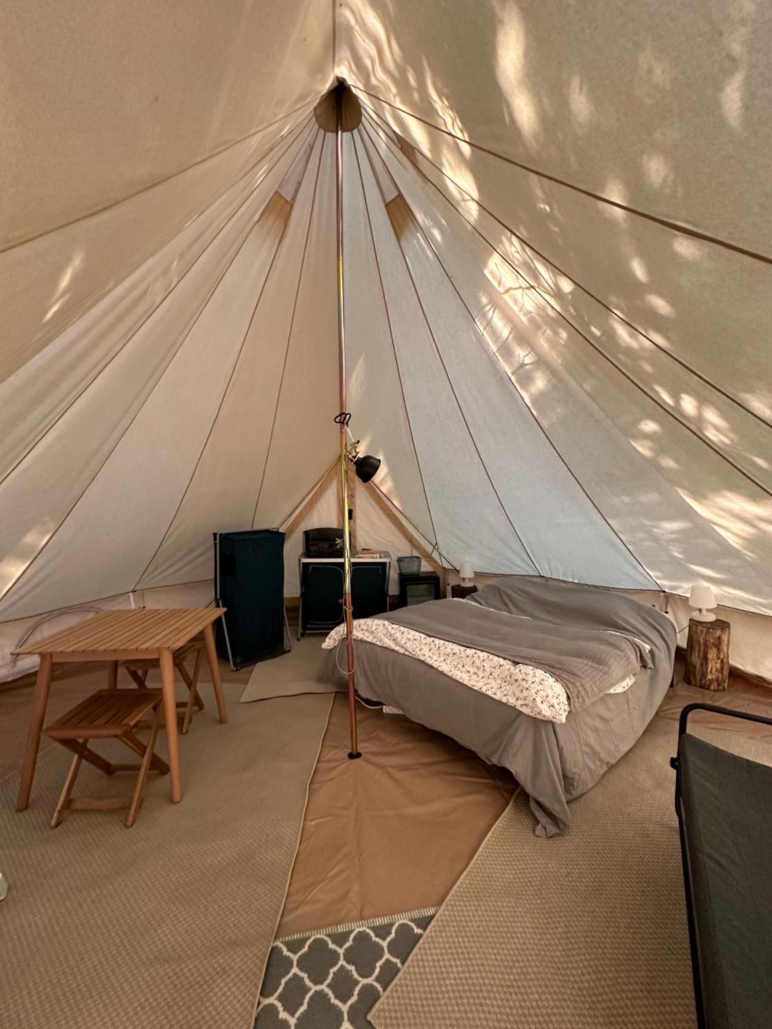 Hotel Grand Tepee Glamping Pour 2 Saint-Lyphard Esterno foto