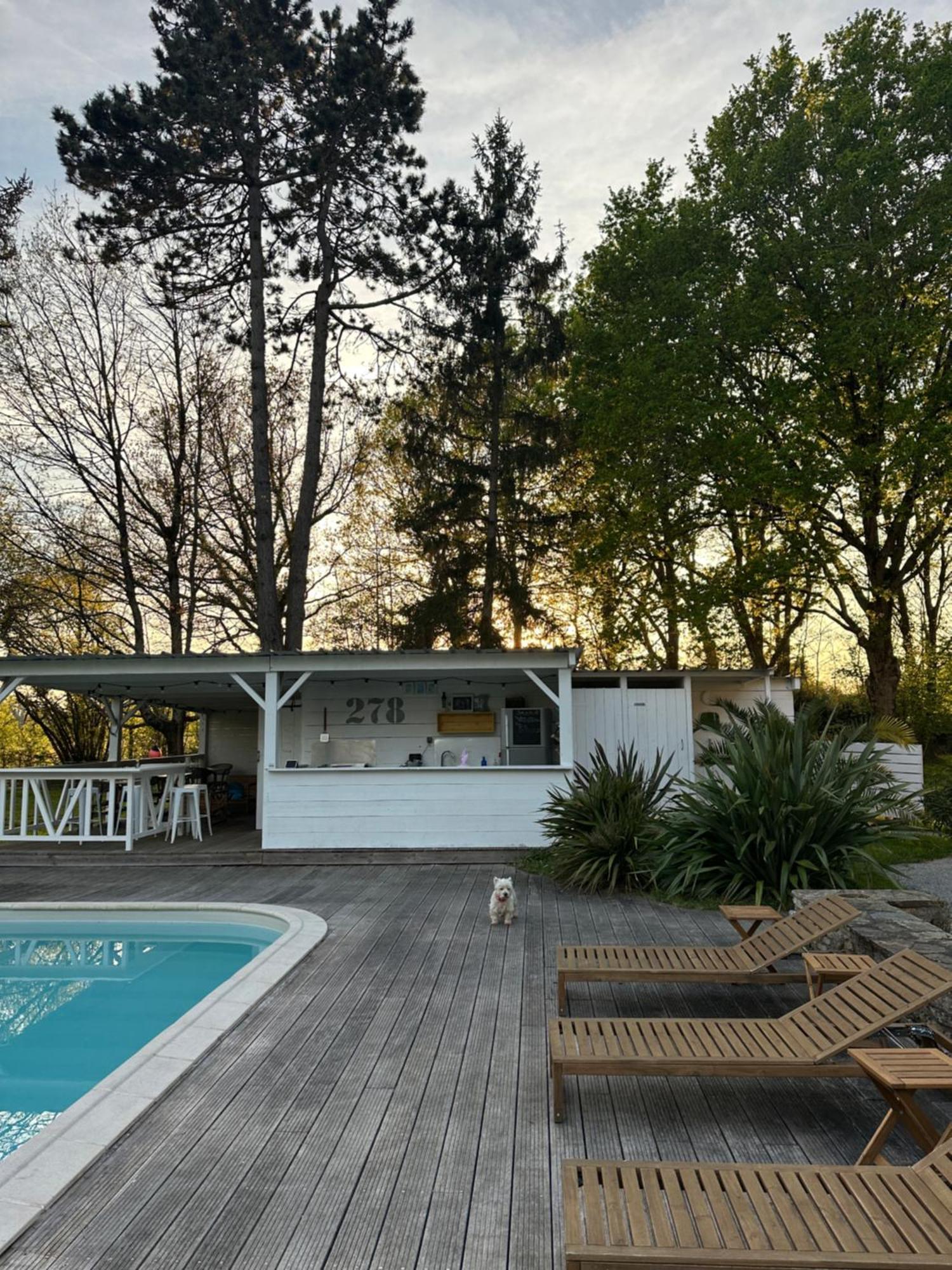 Hotel Grand Tepee Glamping Pour 2 Saint-Lyphard Esterno foto