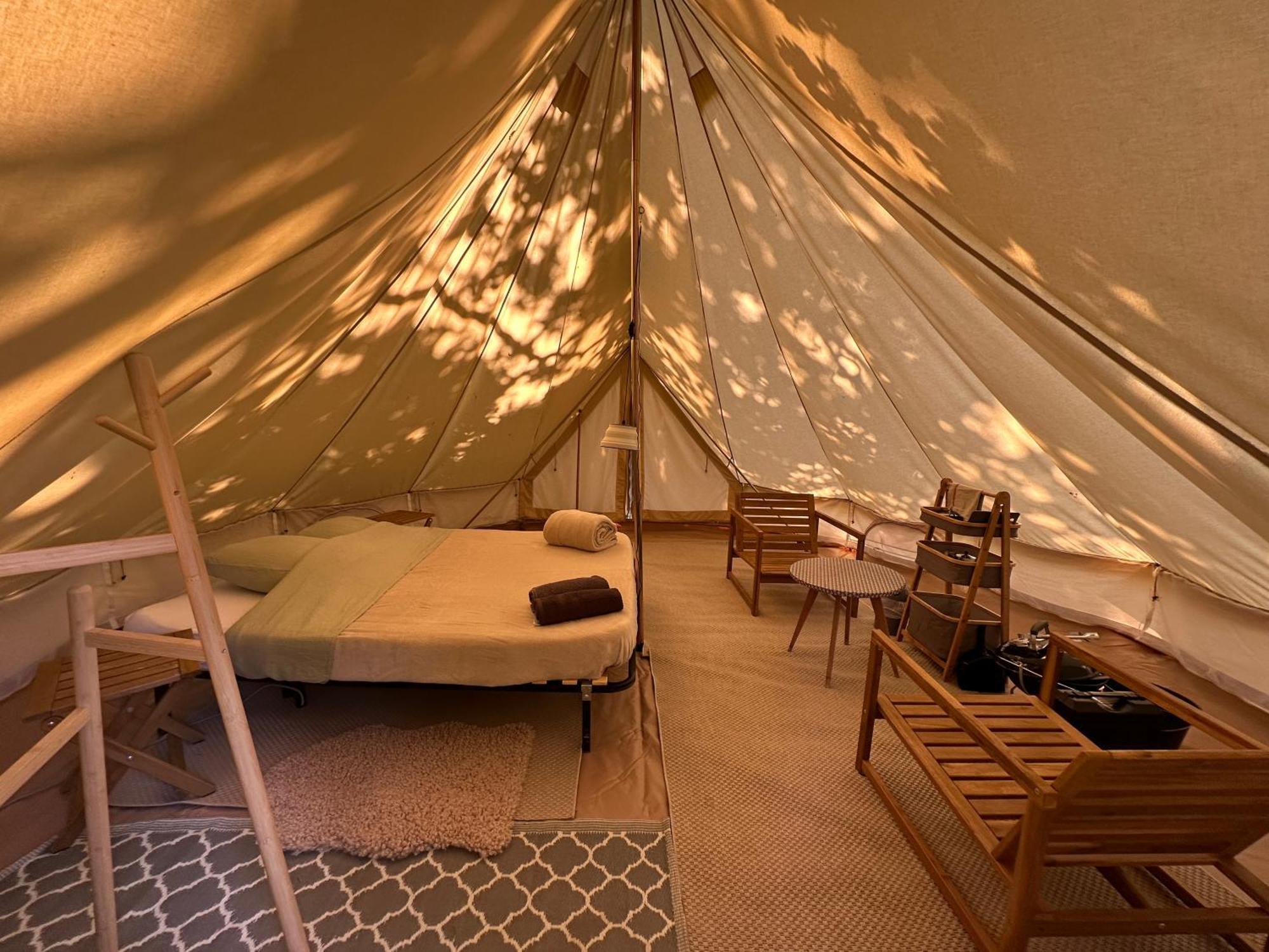 Hotel Grand Tepee Glamping Pour 2 Saint-Lyphard Esterno foto